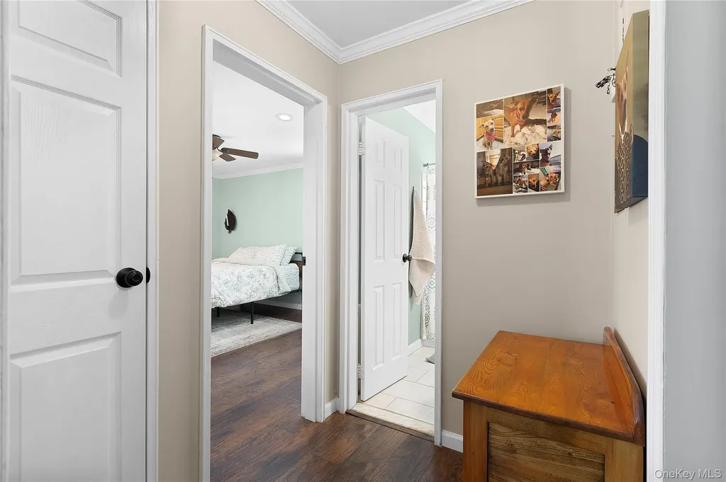 294 Edmunton Drive North Babylon NY 11703