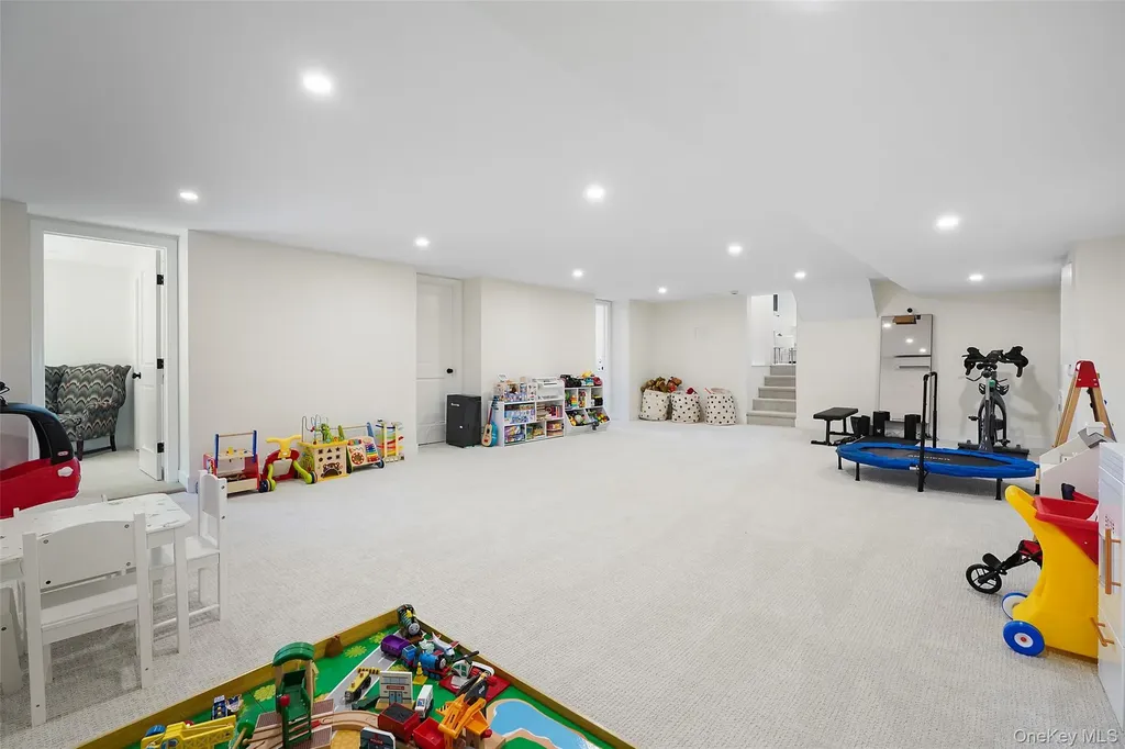 10 Carlton Lane Rye Brook NY 10573