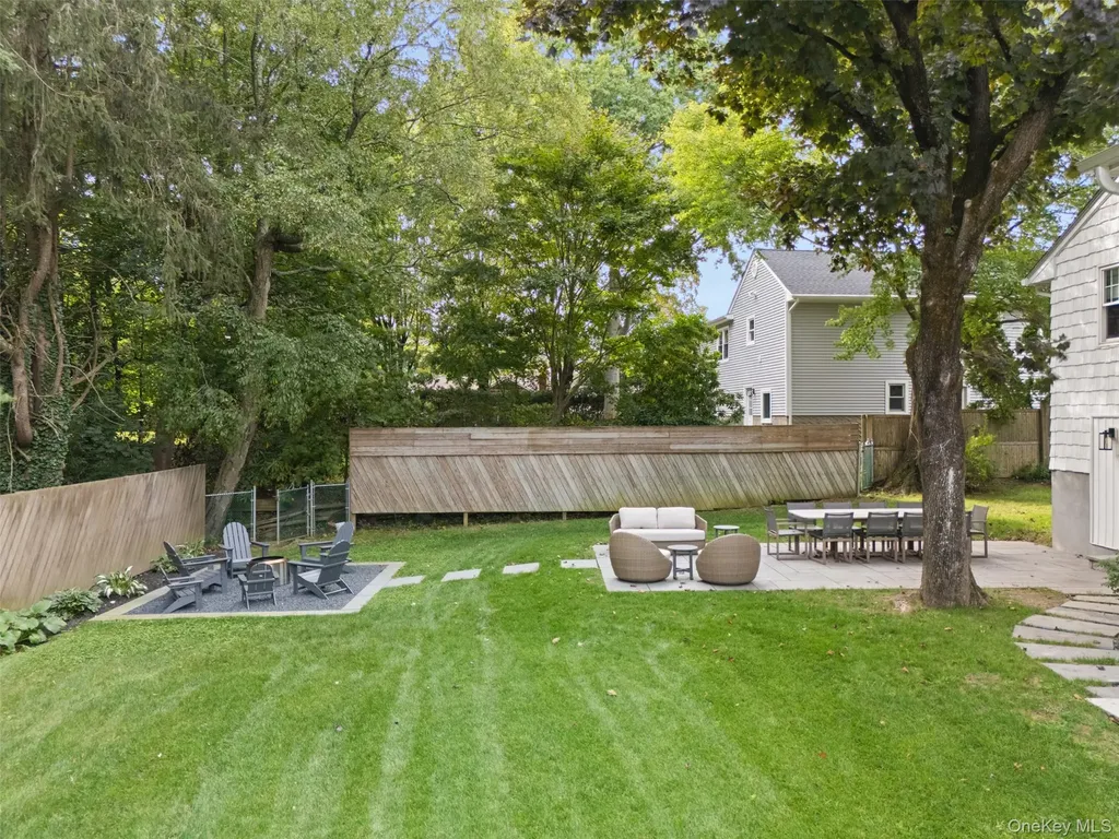 10 Carlton Lane Rye Brook NY 10573