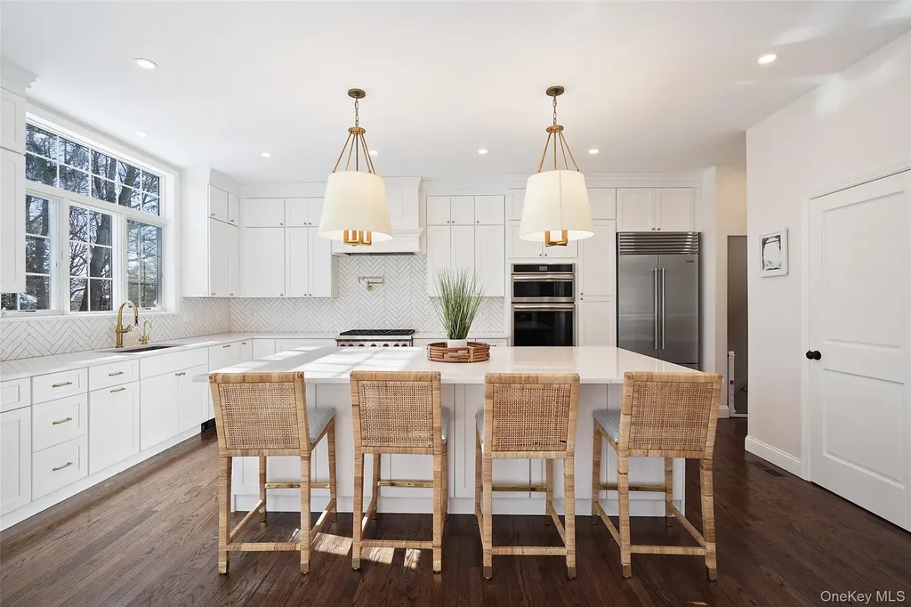 10 Carlton Lane Rye Brook NY 10573