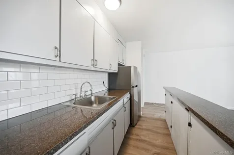 2 Wyndover Woods Lane White Plains NY 10603
