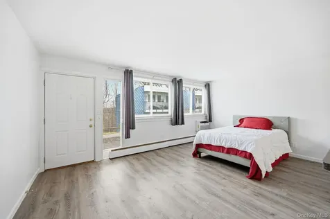 2 Wyndover Woods Lane White Plains NY 10603