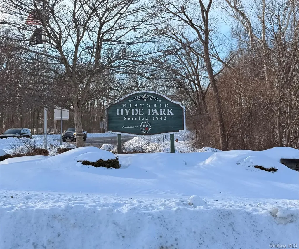 11 White Birch Road Hyde Park NY 12538