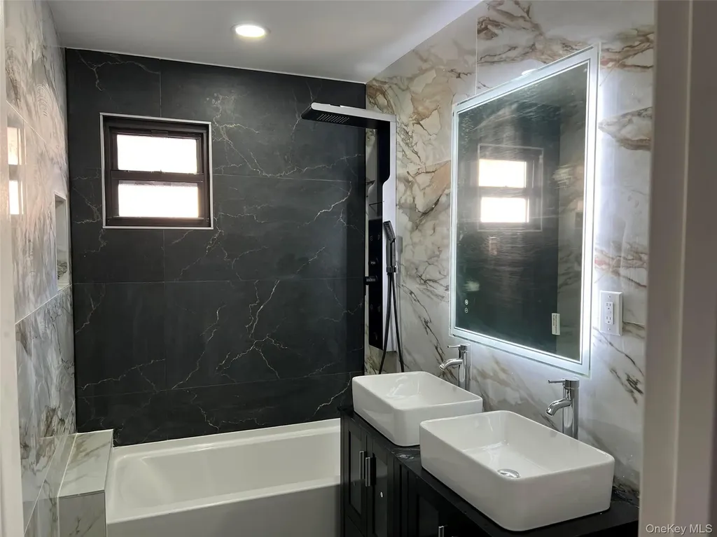 435 East 51 Strret Brooklyn NY 11203