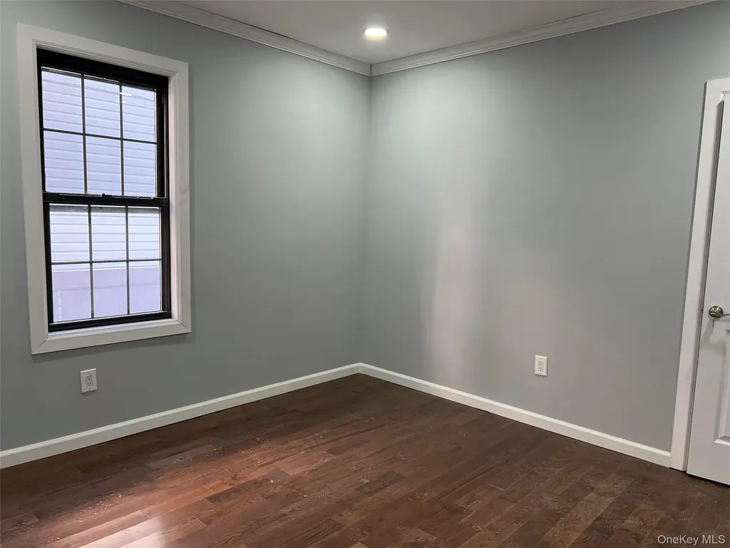 435 East 51 Strret Brooklyn NY 11203