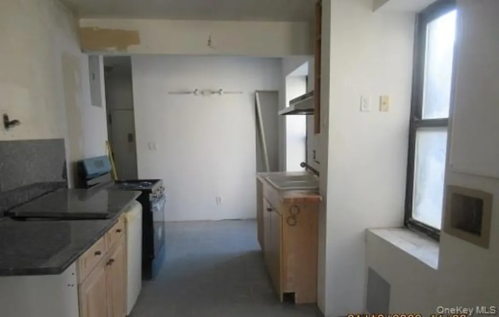 108 Division Avenue Brooklyn NY 11211