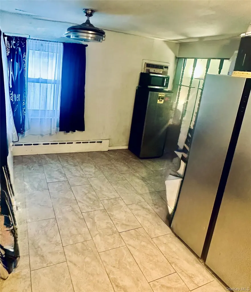 1134 S Everett Street Valley Stream NY 11580