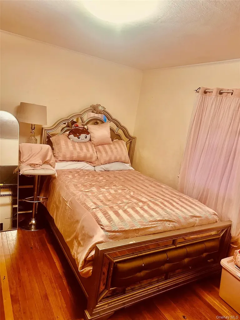 1134 S Everett Street Valley Stream NY 11580