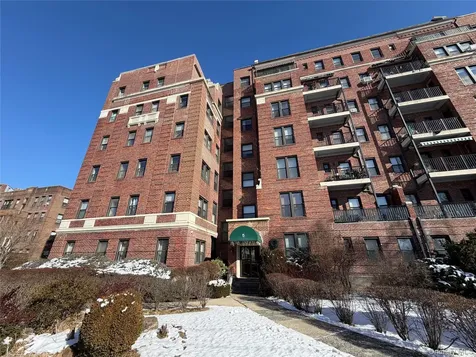 5 Circuit Road New Rochelle NY 10805