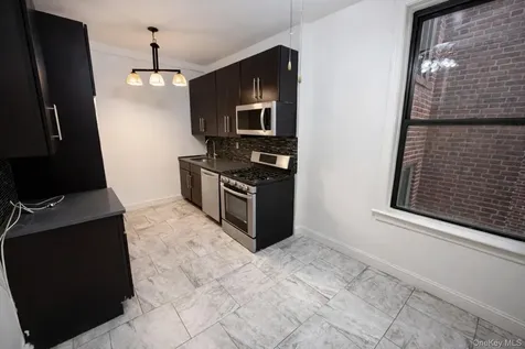 5 Circuit Road New Rochelle NY 10805
