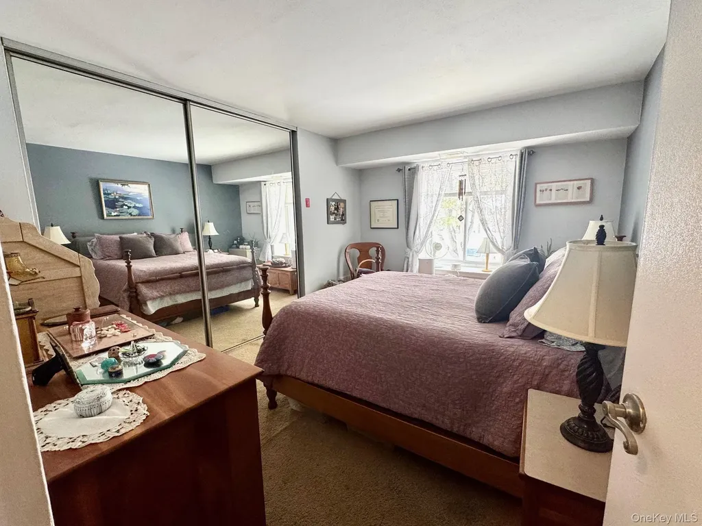 8 Idaho Coram NY 11727