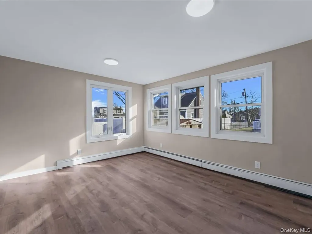 1367 Pine Acres Boulevard Bay Shore NY 11706