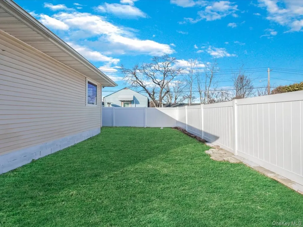 1367 Pine Acres Boulevard Bay Shore NY 11706