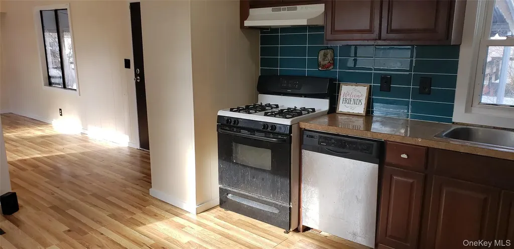 112 Cambridge Cirlcle Loch Sheldrake NY 12759