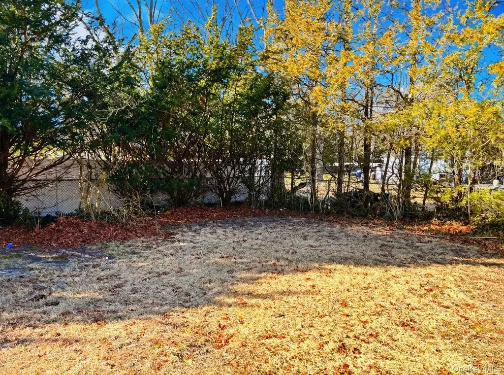 1262 Saxon Avenue Bay Shore NY 11706
