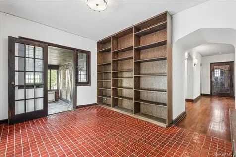 24 Highwood Avenue Larchmont NY 10538