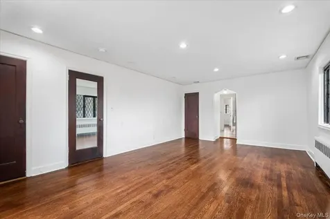 24 Highwood Avenue Larchmont NY 10538