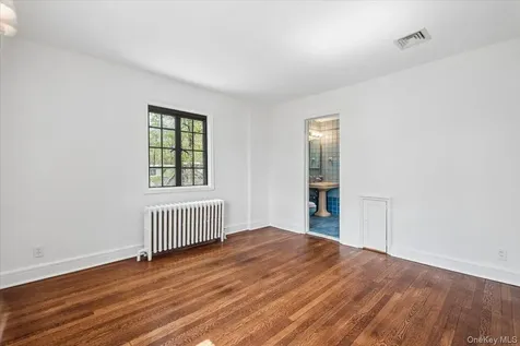 24 Highwood Avenue Larchmont NY 10538