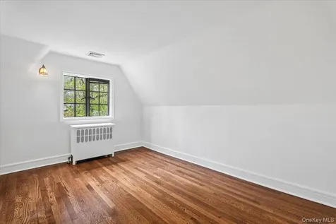 24 Highwood Avenue Larchmont NY 10538
