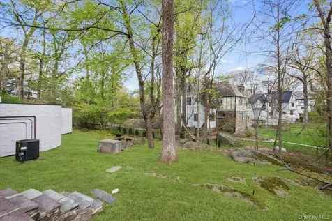 24 Highwood Avenue Larchmont NY 10538