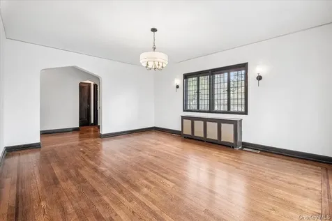 24 Highwood Avenue Larchmont NY 10538
