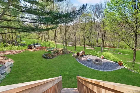 37 Glengary Lane Croton-on-hudson NY 10520