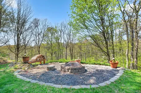 37 Glengary Lane Croton-on-hudson NY 10520