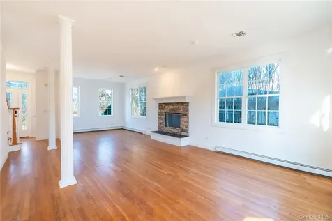 1175 9th Street Greenport NY 11944