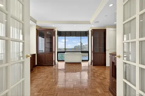 100 Hilton Avenue Garden City NY 11530
