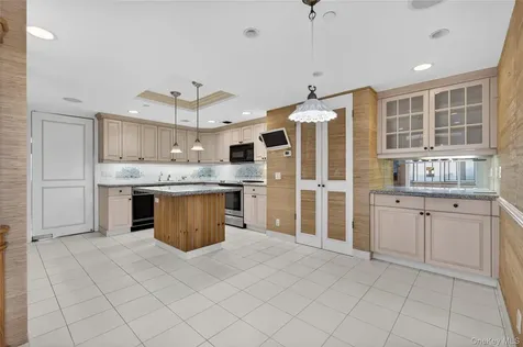 100 Hilton Avenue Garden City NY 11530
