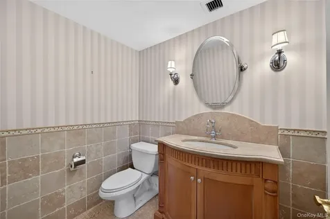 100 Hilton Avenue Garden City NY 11530