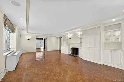 100 Hilton Avenue Garden City NY 11530