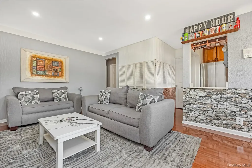 150-54 Melbourne Avenue Flushing NY 11367