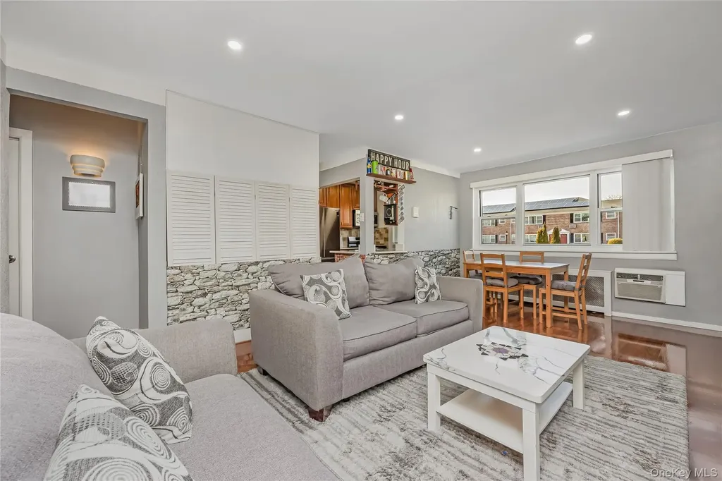 150-54 Melbourne Avenue Flushing NY 11367