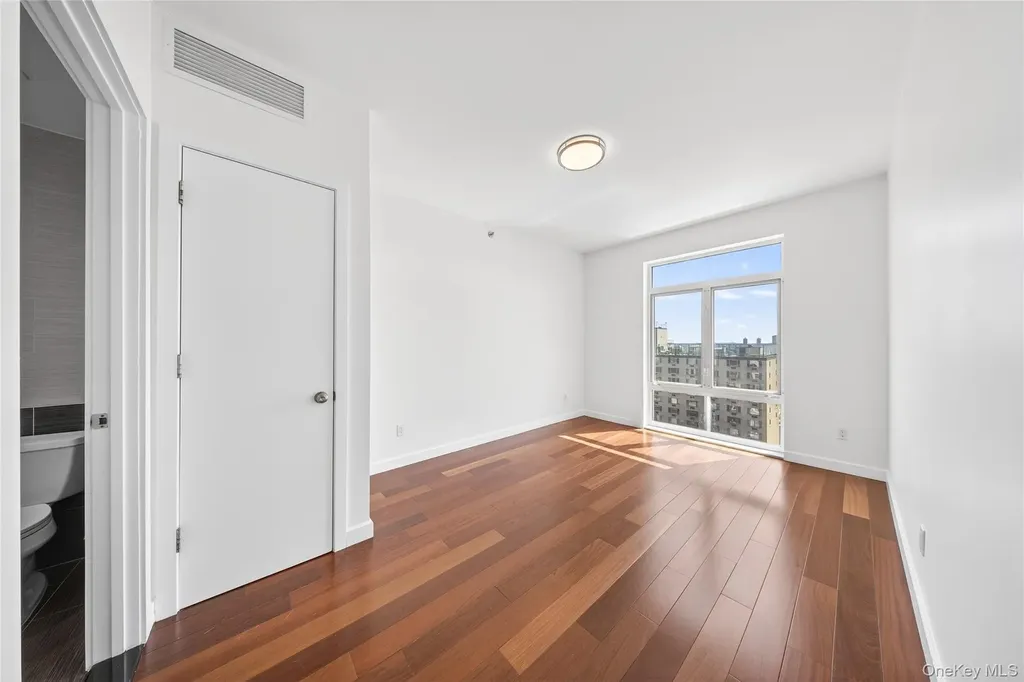 142-38 37th Avenue Flushing NY 11354