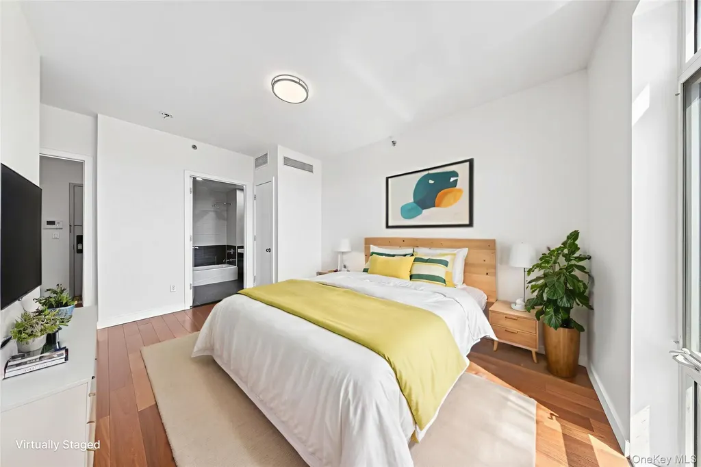 142-38 37th Avenue Flushing NY 11354