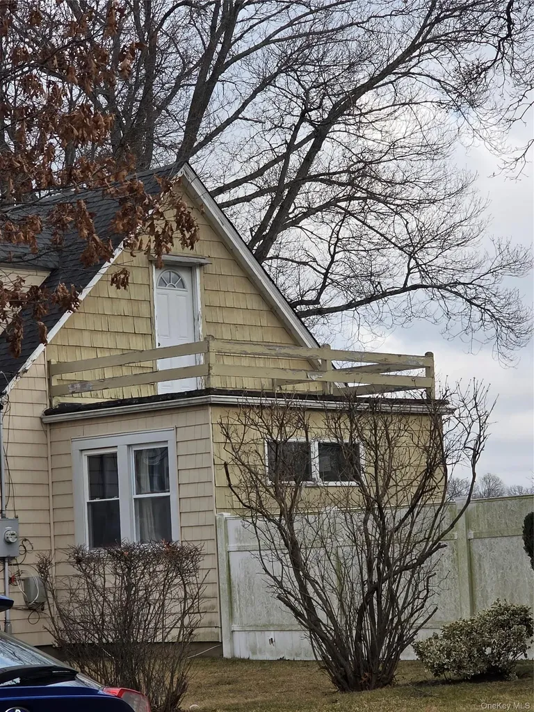 485 Sterling Street Uniondale NY 11553