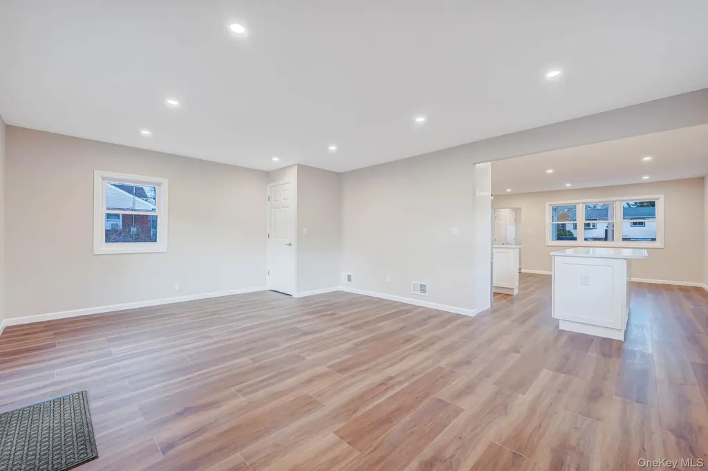 1137 Nugent Avenue Bay Shore NY 11706