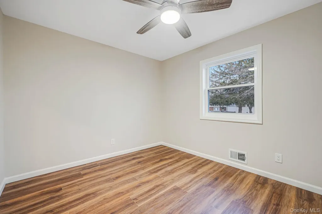 1137 Nugent Avenue Bay Shore NY 11706