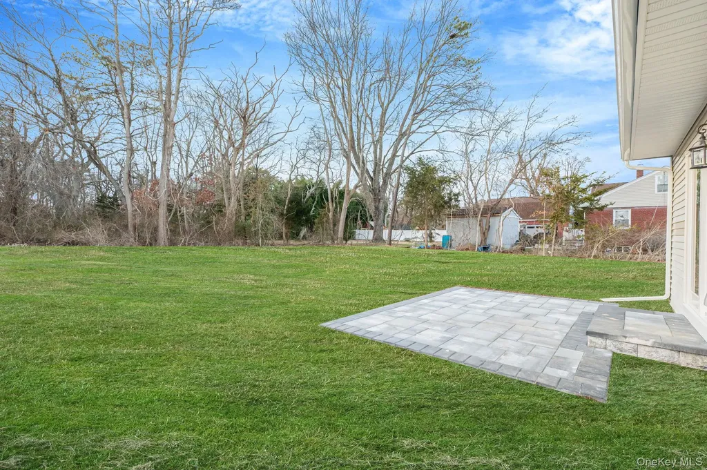 1137 Nugent Avenue Bay Shore NY 11706