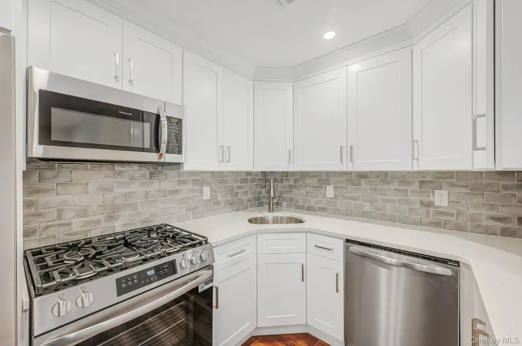 1137 Nugent Avenue Bay Shore NY 11706