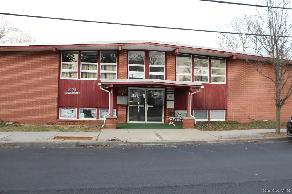 15 Moore Avenue Mount Kisco NY 10549