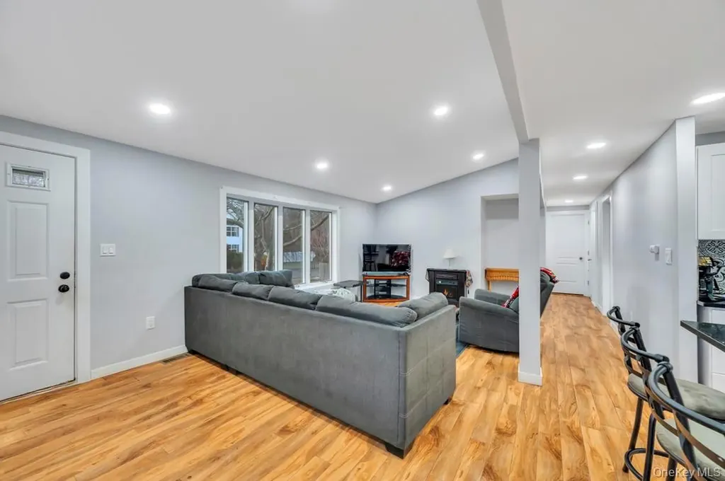 85 Craft Road Centereach NY 11720