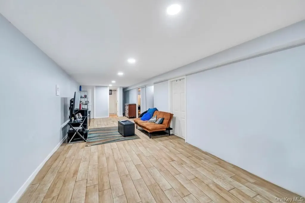 85 Craft Road Centereach NY 11720