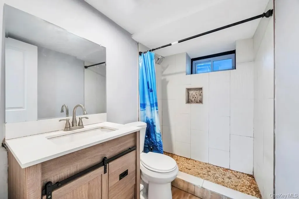 85 Craft Road Centereach NY 11720