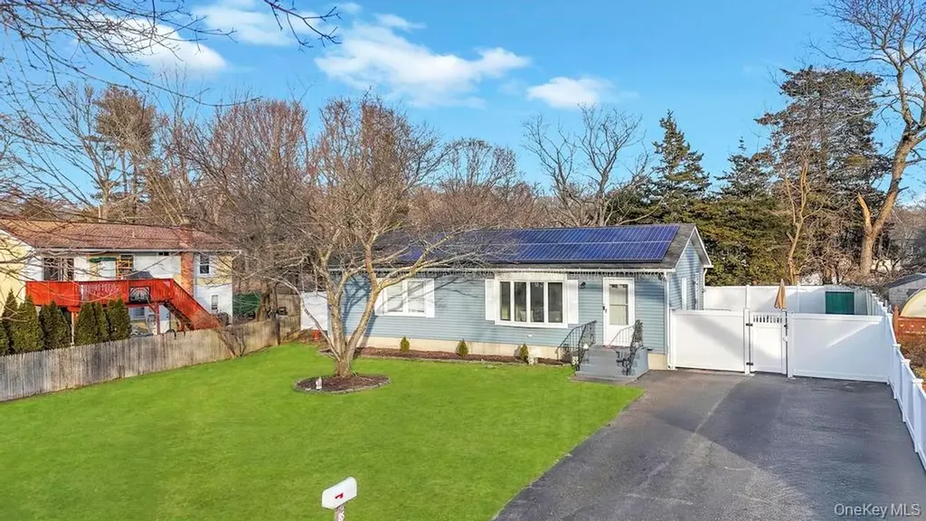 85 Craft Road Centereach NY 11720