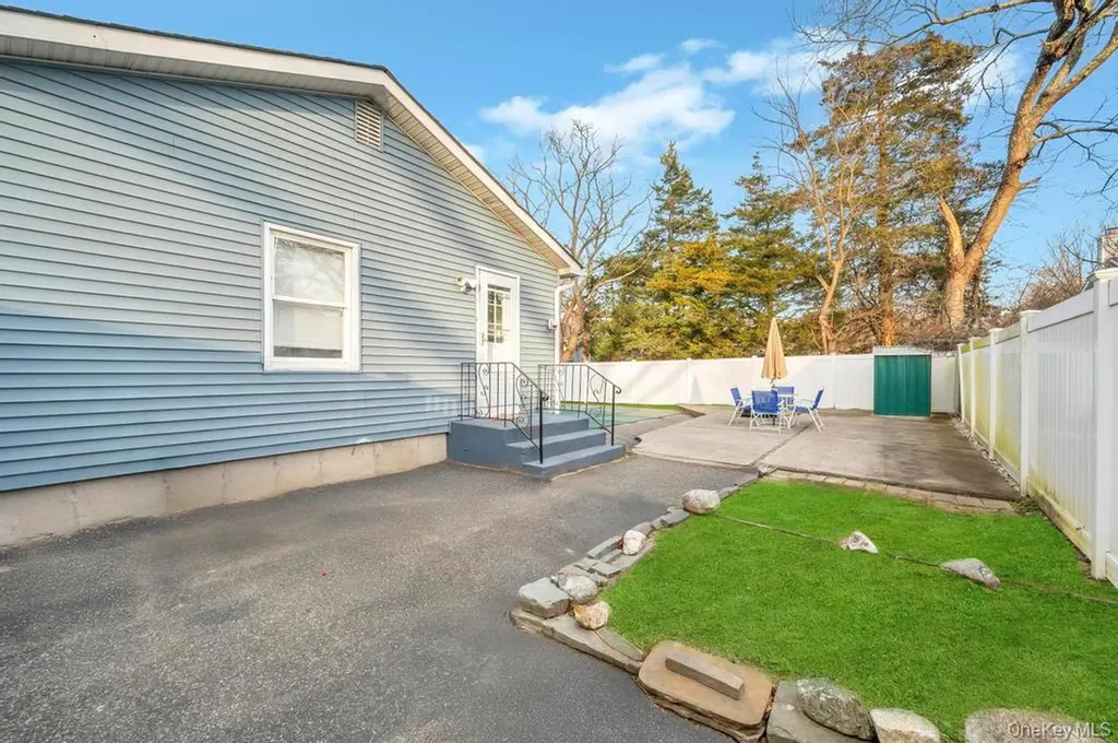 85 Craft Road Centereach NY 11720
