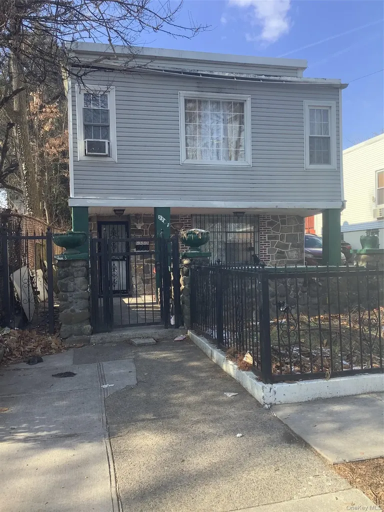 3305 Bronxwood Avenue Bronx NY 10469