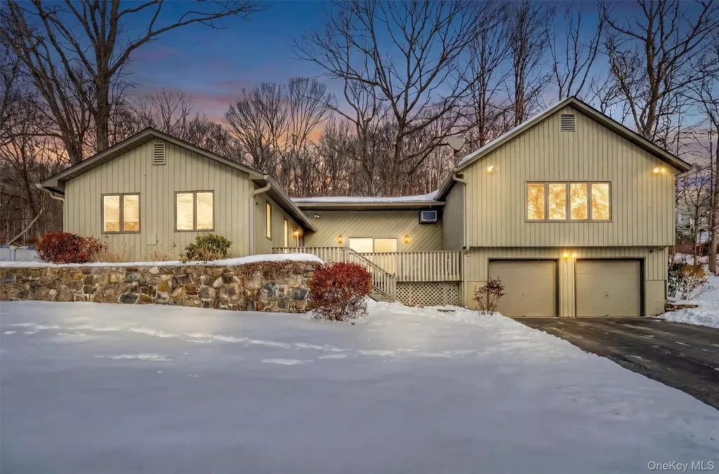 8 Peach Road Mahopac NY 10541