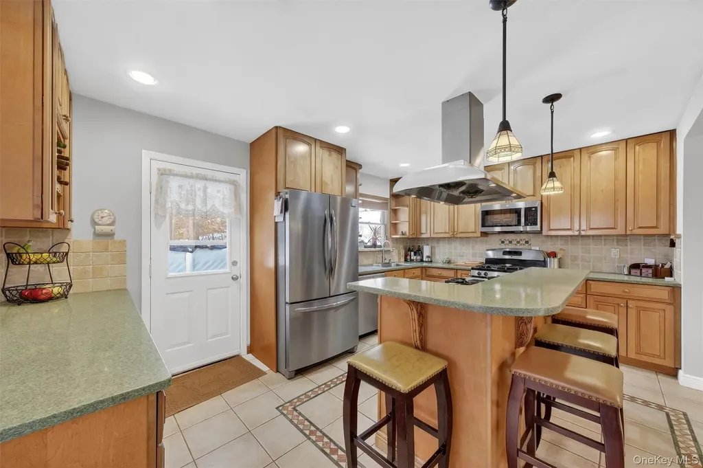 8 Peach Road Mahopac NY 10541